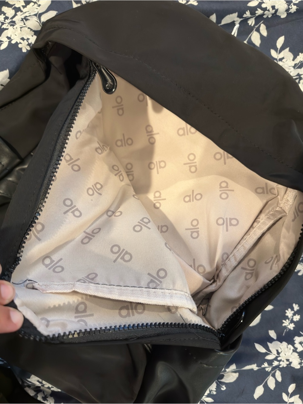 ALO Yoga Black Backpack with Subtle Logo - Picture 3 of 6